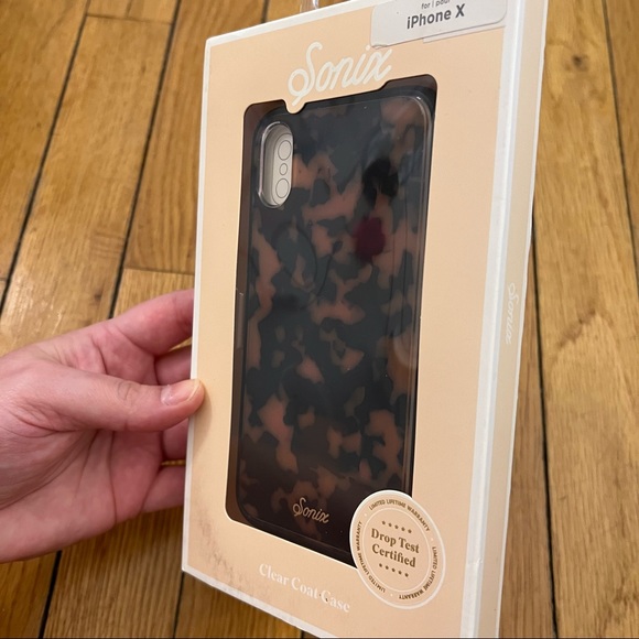 3 iPhone X/XS Cases & 3 Glass Screen Protectors - Picture 9 of 11